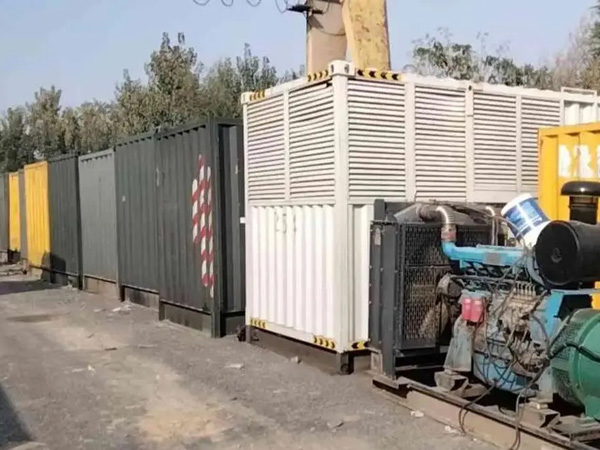 大姚200KW柴油发电机机组每小时油耗是多少？